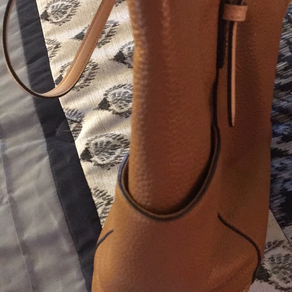 Michael Kors Handbag - Picture 5 of 6